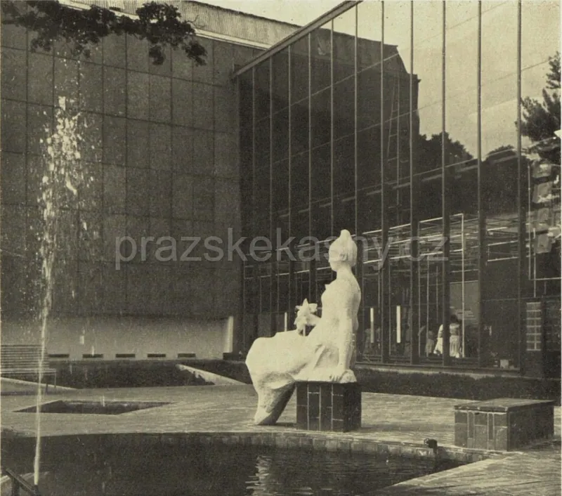 Tvar: časopis Ústředí lidové a umělecké výroby. Praha: Ústředí lidové a umělecké výroby, 1960(9-10), s. 263.