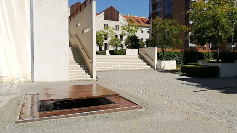 Fontány v Korunním dvoře