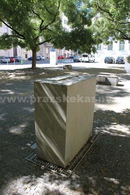 Pítko na Řezáčově náměstí