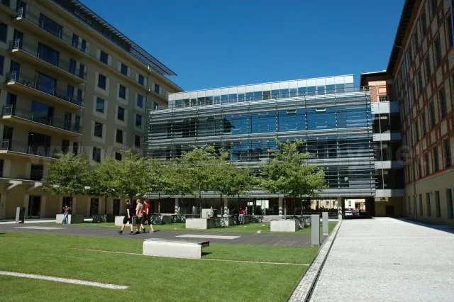 Fontána v areálu Classic 7 Business Park