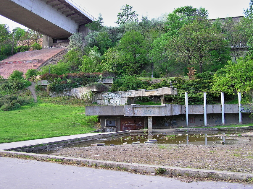2005