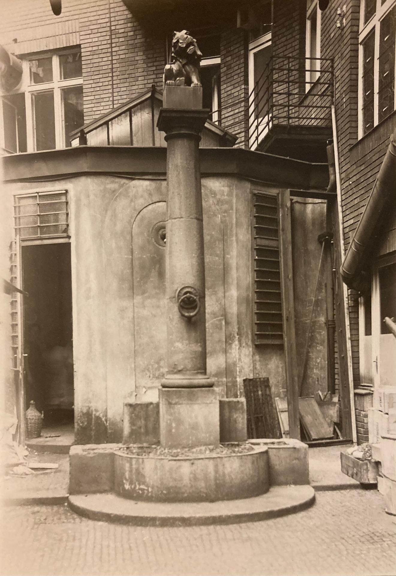 fotografie Zikmunda Reacha z po\u010d\u00e1tku 20. stolet\u00ed