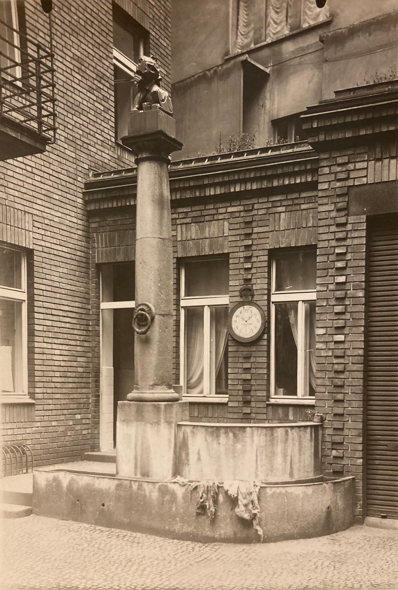 fotografie Zikmunda Reacha z po\u010d\u00e1tku 20. stolet\u00ed